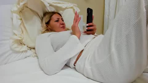 Heyheygrey online show from February 23, 2025, 7:38 pm