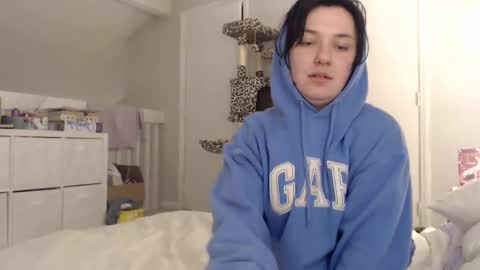 Piper online show from February 18, 2025, 11:52 pm