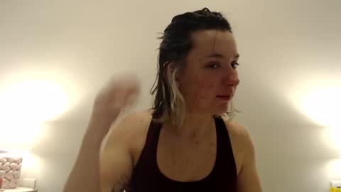 Piper online show from February 22, 2025, 2:17 am