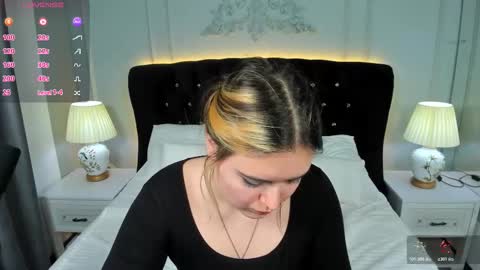 Amazing Mary  online show from November 15, 2025, 11:40 am