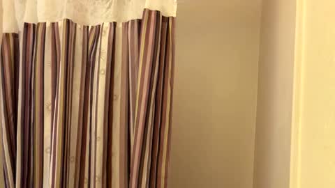 FlexieFae online show from February 4, 2026, 5:41 pm