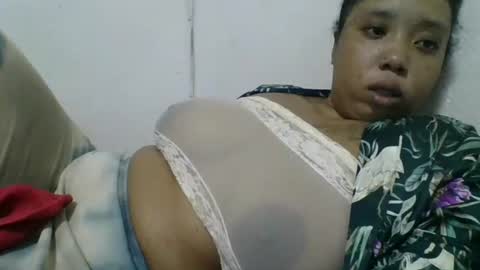 Snapshot of hheritinaa chatting on October 22, 2025, 3:18 am hheritinaa online show from October 22, 2025, 3:18 am