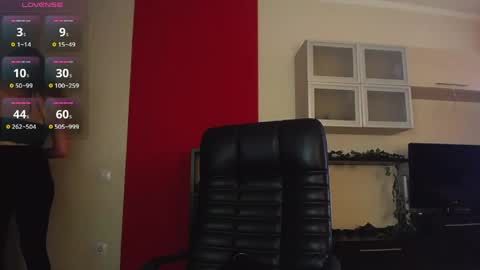 Lina online show from May 24, 2026, 7:24 am