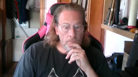 Snapshot of hiakun chatting on October 8, 2025, 10:18 pm hiakun online show from October 8, 2025, 10:18 pm