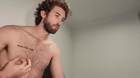 HiddenGaze online show from February 27, 2026, 1:33 pm