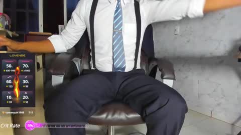 Snapshot of hiddenoffice chatting on March 3, 2025, 3:41 am George online show from March 3, 2025, 3:41 am