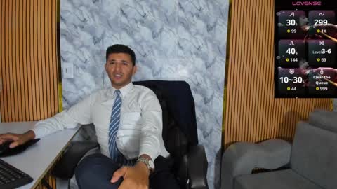 Snapshot of hiddenoffice chatting on September 13, 2025, 12:43 am George online show from September 13, 2025, 12:43 am