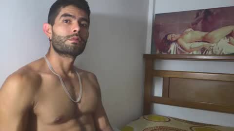 hideonbush online show from April 30, 2026, 3:24 am