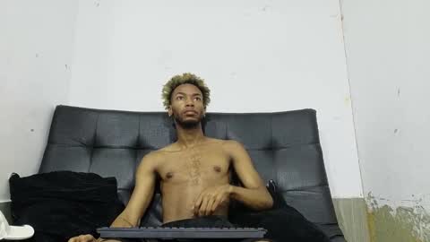 Snapshot of higger_dick chatting on December 14, 2025, 2:33 pm higger_dick online show from December 14, 2025, 2:33 pm