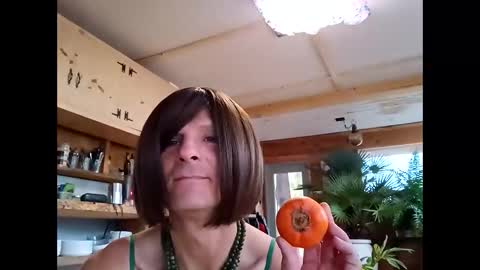 Snapshot of highpine chatting on December 18, 2025, 4:24 pm Highpine online show from December 18, 2025, 4:24 pm