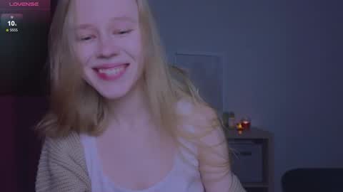 Snapshot of hihi_im_chloe chatting on February 23, 2026, 12:19 am Chloe online show from February 23, 2026, 12:19 am
