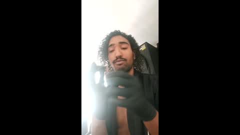 hikarascastle online show from April 16, 2026, 10:38 am