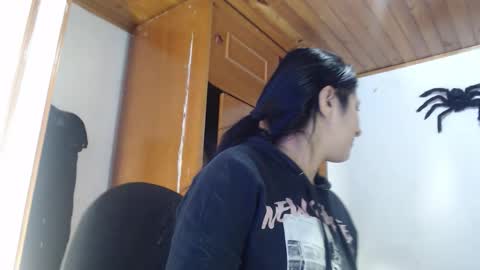 Snapshot of hilari18 chatting on October 24, 2025, 12:08 am hilaril18 online show from October 24, 2025, 12:08 am