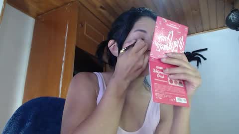 Snapshot of hilari18 chatting on November 1, 2025, 11:18 pm hilaril18 online show from November 1, 2025, 11:18 pm