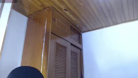 Snapshot of hilari18 chatting on November 21, 2025, 12:10 am hilaril18 online show from November 21, 2025, 12:10 am