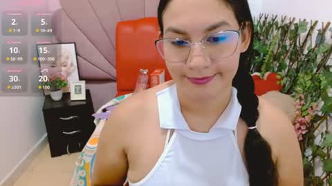 Snapshot of hilary_hot19 chatting on July 3, 2026, 2:01 pm hilary online show from July 3, 2026, 2:01 pm