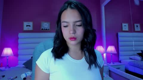 hilary_tailor online show from November 1, 2025, 11:45 am