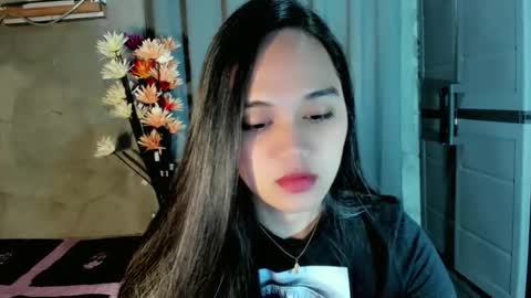 hilarymolly online show from February 5, 2026, 11:04 am