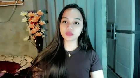 hilarymolly online show from March 10, 2026, 12:48 am