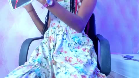 Snapshot of hillary_banks__ chatting on January 21, 2025, 4:43 am Hillary online show from January 21, 2025, 4:43 am