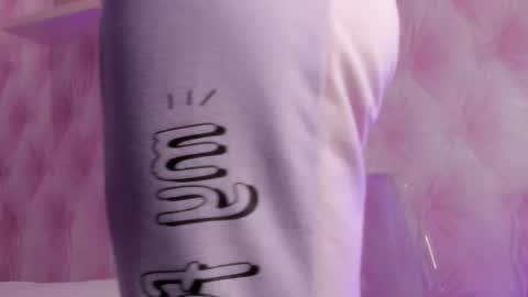 Snapshot of hillary_banks__ chatting on March 6, 2025, 3:46 am Hillary online show from March 6, 2025, 3:46 am