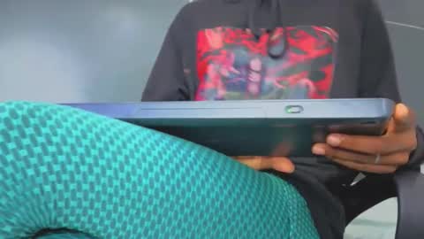 Snapshot of hillary_banks__ chatting on September 28, 2025, 6:19 am Hillary online show from September 28, 2025, 6:19 am