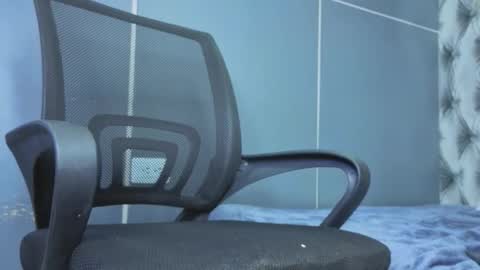 Snapshot of hillary_banks__ chatting on October 24, 2025, 6:32 am Hillary online show from October 24, 2025, 6:32 am