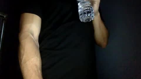 himmynuetronn online show from October 2, 2025, 10:06 pm