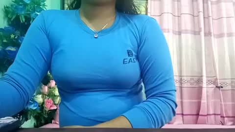 himuhimu22 online show from December 28, 2024, 6:06 am