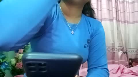 himuhimu22 online show from January 9, 2025, 1:02 pm