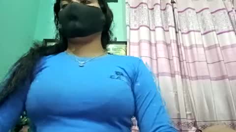 himuhimu22 online show from January 13, 2025, 3:15 pm