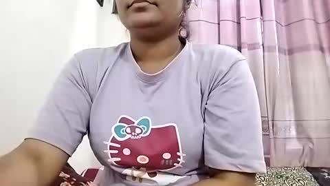 himuhimu22 online show from February 10, 2026, 9:57 am