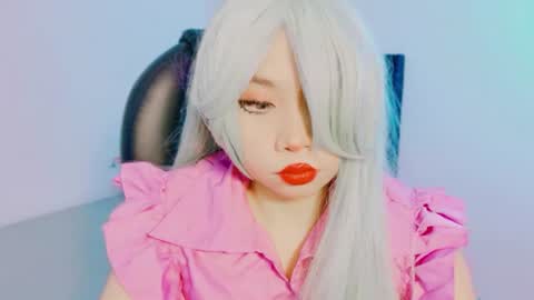 Hinata online show from June 25, 2026, 4:34 am