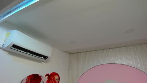 hinata_dolly online show from October 26, 2025, 8:42 am