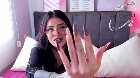  Karol  Independent Model online show from February 2, 2026, 3:11 pm