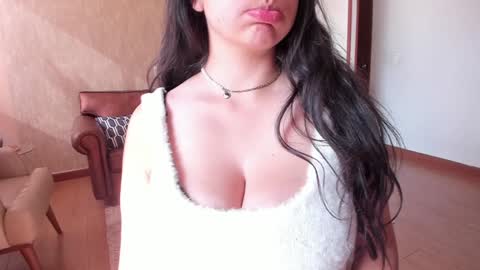 Hinnata online show from January 14, 2025, 8:26 pm