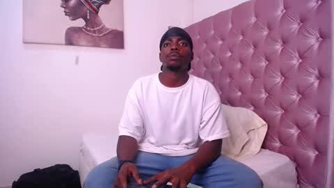 Hiper Haper online show from October 19, 2025, 9:26 pm