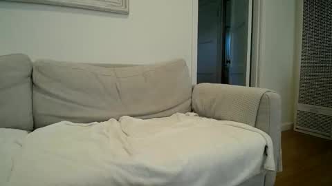 Hippie Jijm online show from March 27, 2026, 6:18 pm