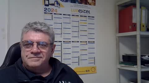 Snapshot of hippopotame17 chatting on January 3, 2025, 3:55 pm hippo online show from January 3, 2025, 3:55 pm