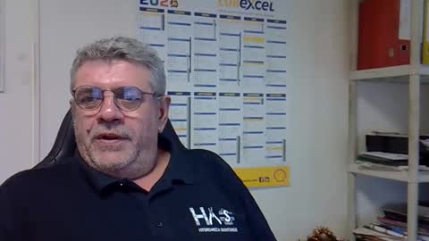 Snapshot of hippopotame17 chatting on January 10, 2025, 2:13 pm hippo online show from January 10, 2025, 2:13 pm