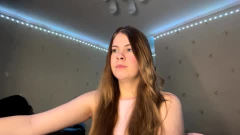 I am Amy ntmu Lets hit 10 Thumbs Up together online show from April 2, 2026, 4:10 am