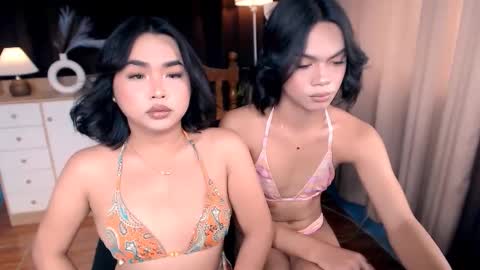 Snapshot of hoellygia chatting on March 17, 2026, 8:06 am IM NEW HERE ITS ME GIA online show from March 17, 2026, 8:06 am