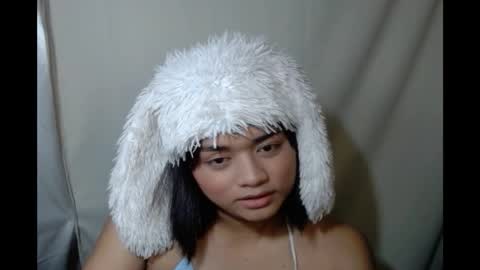 Snapshot of hoelyhanabi chatting on December 4, 2025, 6:01 am KIESH online show from December 4, 2025, 6:01 am