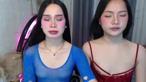 hoelymolly online show from June 10, 2026, 7:24 pm