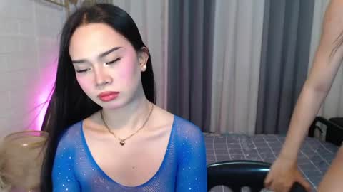 hoelymolly online show from June 13, 2026, 6:50 pm