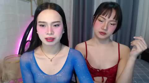 hoelymolly online show from June 26, 2026, 7:07 pm