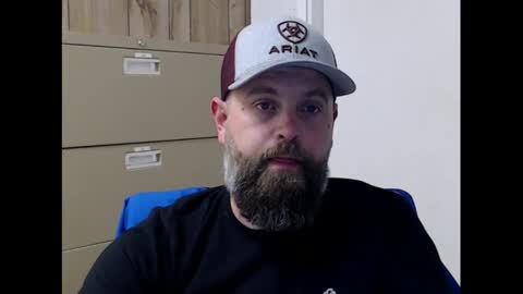 Snapshot of holdthedoh chatting on December 14, 2024, 12:33 am Hold The Door online show from December 14, 2024, 12:33 am