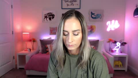 Holi Hurricane online show from October 23, 2025, 2:22 am