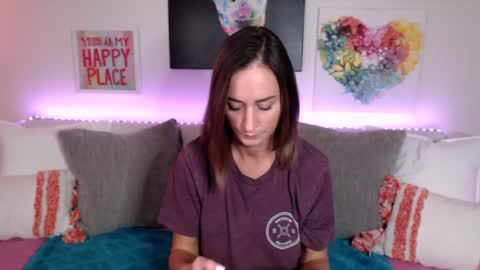 Holi Hurricane online show from January 7, 2026, 3:31 am