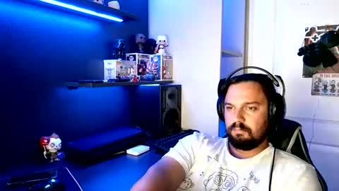 holliesdollies90 online show from October 31, 2025, 7:37 pm